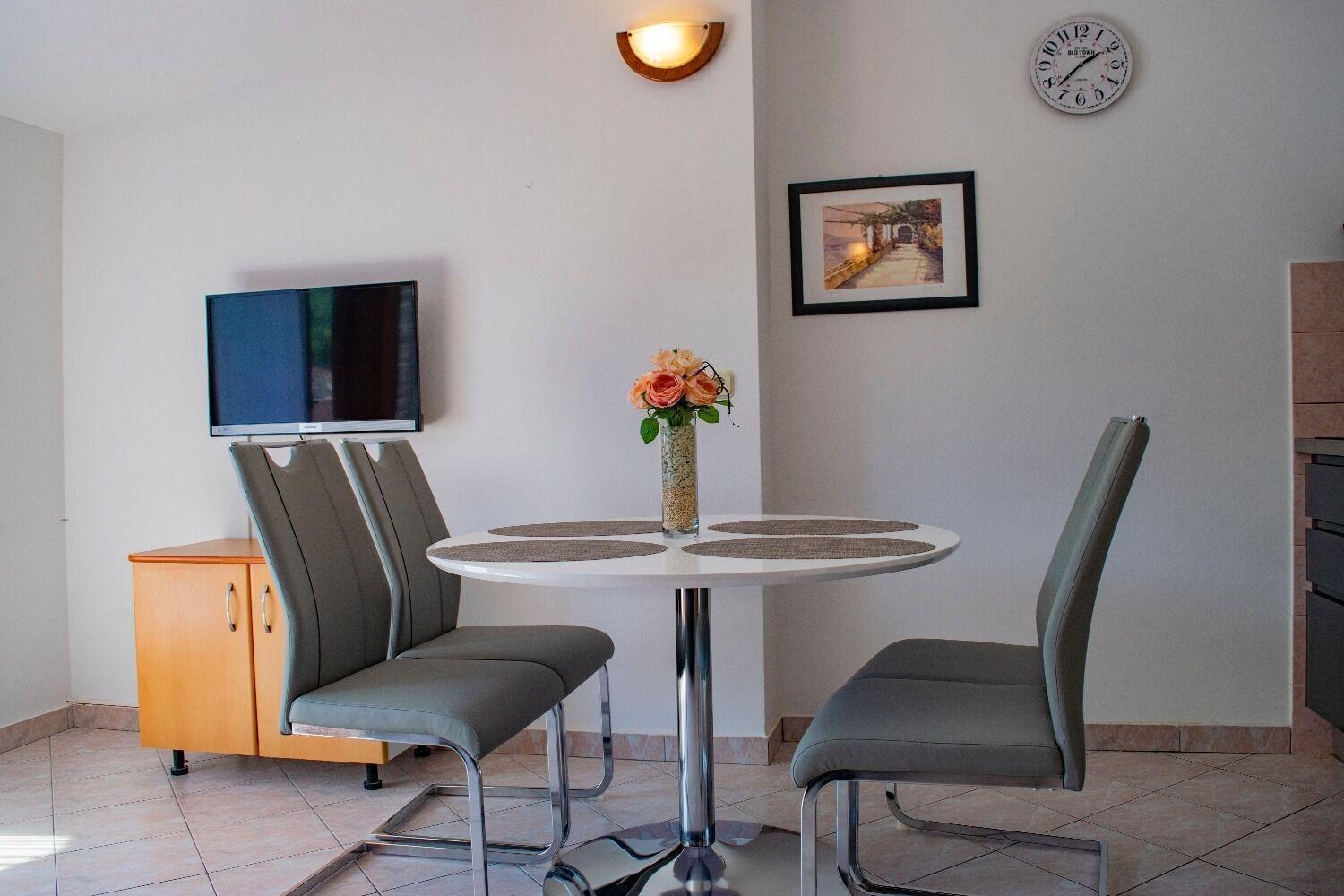 Apartments Daira Stomorska Ngoại thất bức ảnh