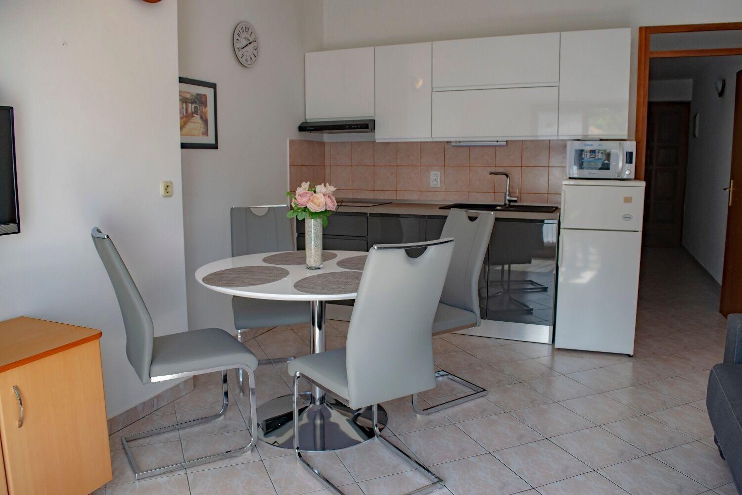 Apartments Daira Stomorska Ngoại thất bức ảnh