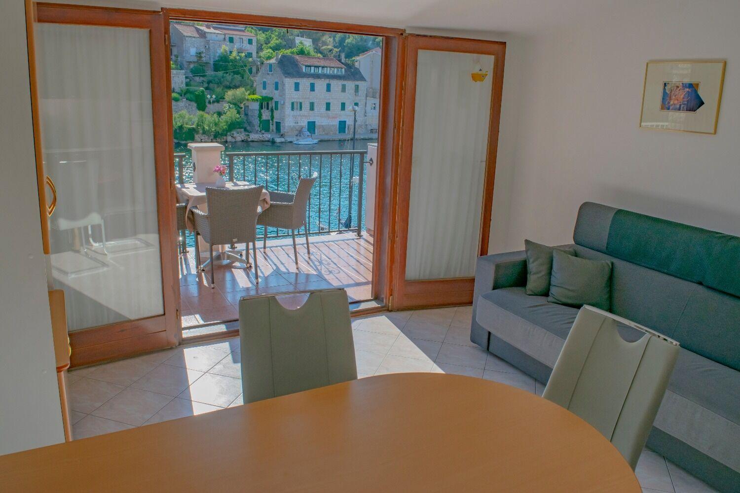 Apartments Daira Stomorska Ngoại thất bức ảnh
